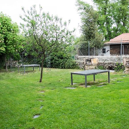 Apartamentos Rurales Alvado Tamajon Esterno foto