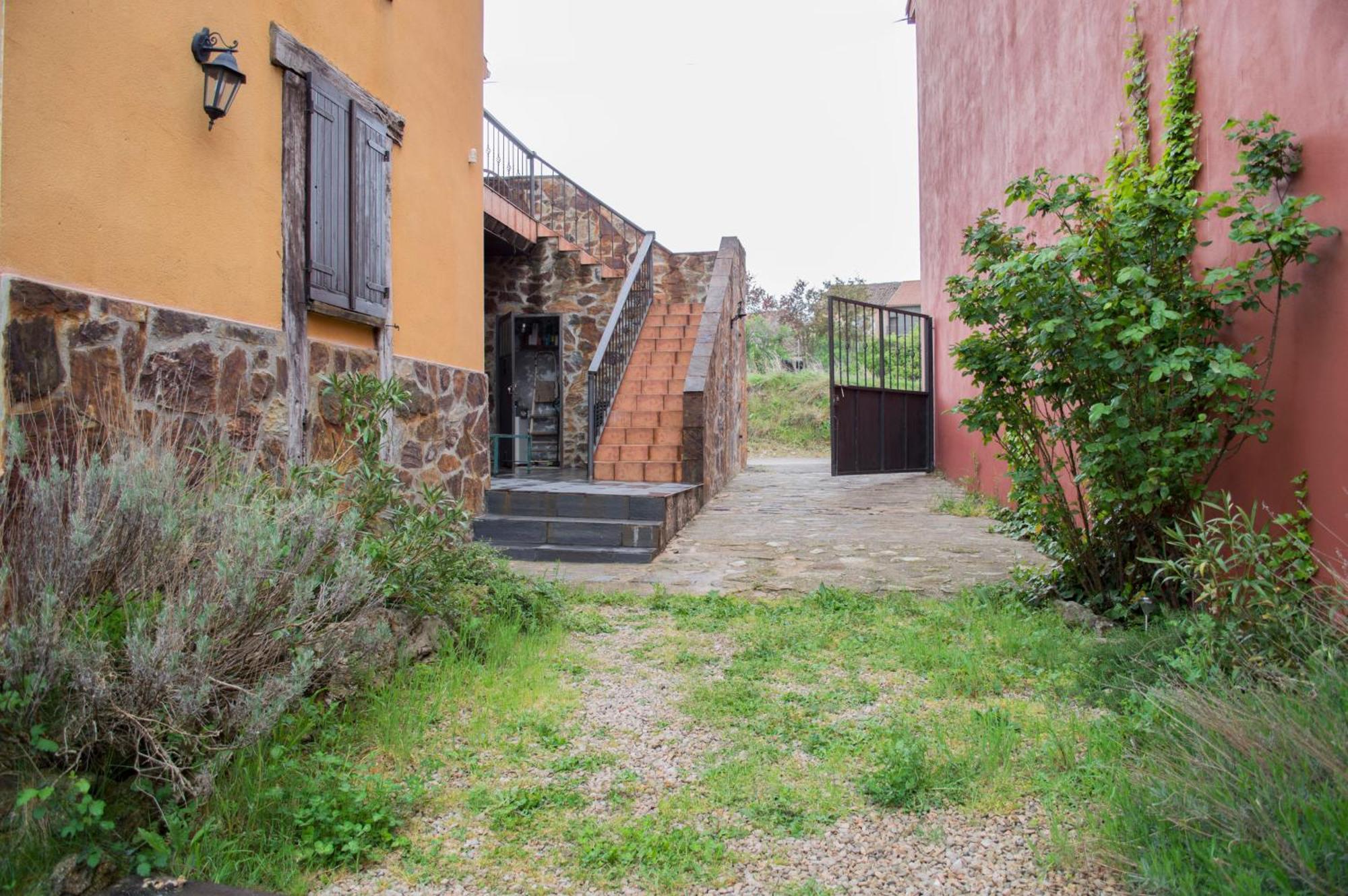 Apartamentos Rurales Alvado Tamajon Esterno foto