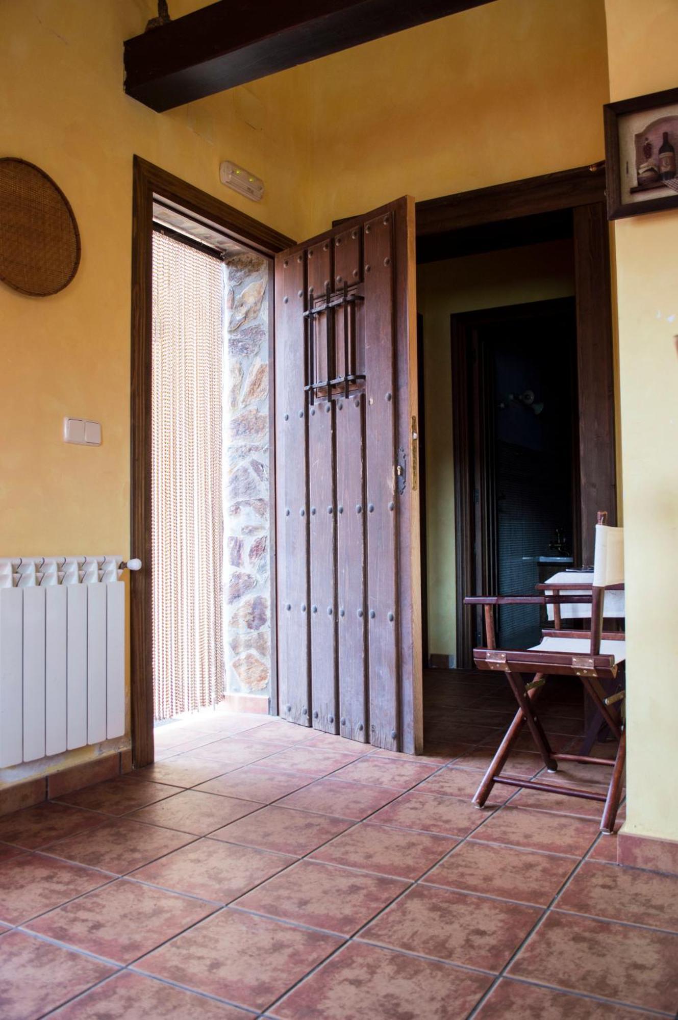 Apartamentos Rurales Alvado Tamajon Esterno foto